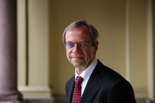 Kenneth Ruud er visepreses i Akademiet.