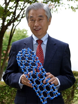 Sumio Iijima. Foto: NEC Corporation