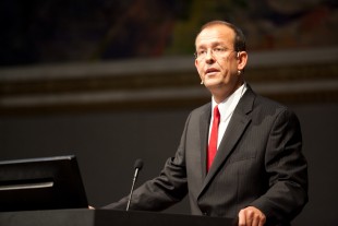 Nansen Minneforelesning ble holdt av Seniorforsker Jim Hurrell, National Center for Atmospheric Research, Boulder, Colorado, som ga et lærerikt innblikk i forskningen rundt de klimatiske endringene i Arktisk, og den utfordringen man der står ovenfor.