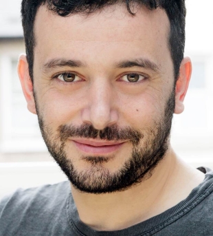 Alex Bellos will give a presentation of the prize winner.