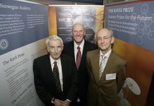In the panel for the press conference were Martin Rees, President of the Royal Society, Fred Kavli, founder and chairman of The Kavli Foundation and Jan Fridthjof Bernt, President of the Norwegian Academy of Science and Letters. (Photo: Les Gibbbon)
