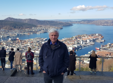 Foto av Stein Kuhnle fra Fløyen med utsikt over Bergen