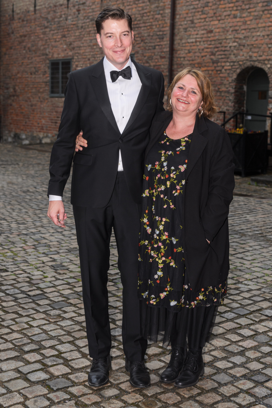 På banketten: Aksel Kjær Vidnes med Nina Kristiansen, forskning.no. (Foto: Naina Helén Jåma / Abelprisen)