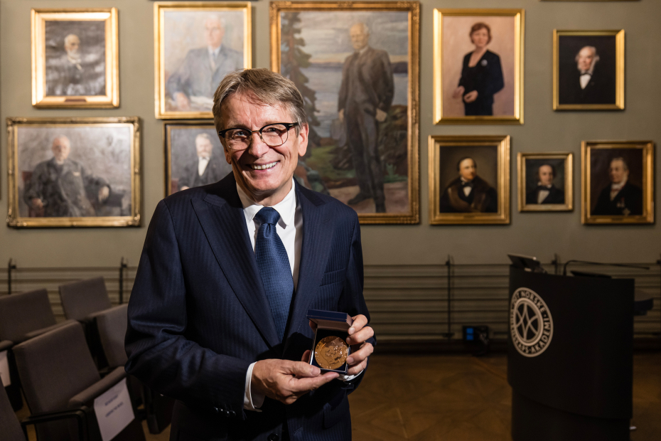 Geir Wing Gabrielsen med Nansenmedaljen